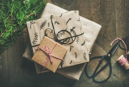 Envíos y Courier - ¿Cómo enviar regalos al extranjero por mensajería?